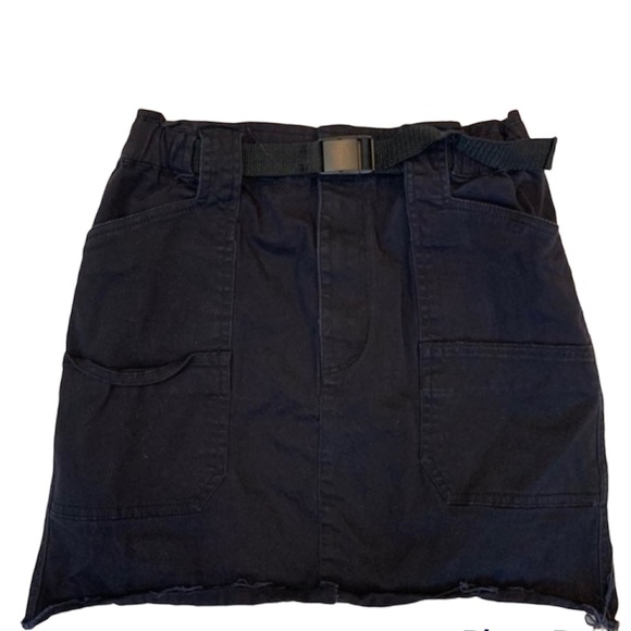 Hollister Dresses & Skirts - Hollister black skirt